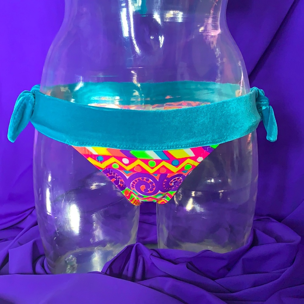 Candy Raver Velvet Hipster Retro Bikini S NWT - Picture 7 of 12